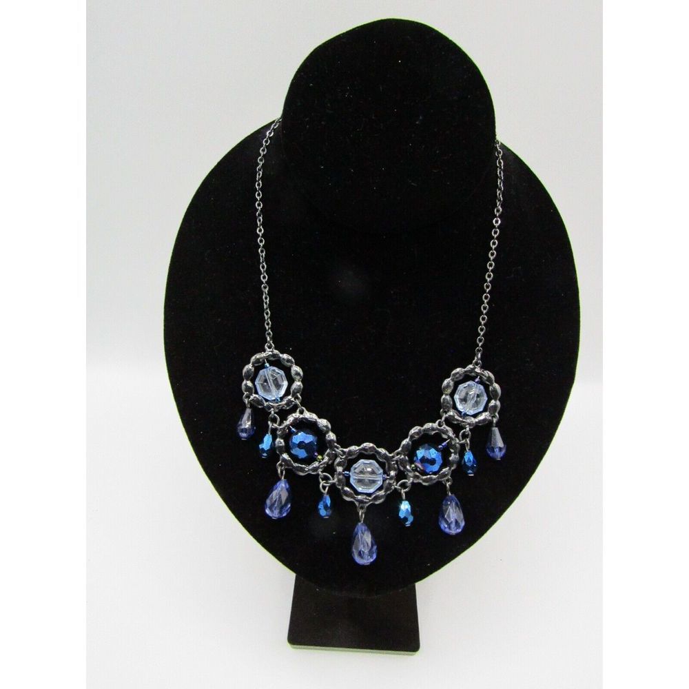 LIZ Claiborne Hanging Blue Lucite Beaded Rhinestone Gun Tone Necklace - Picture 3 of 5